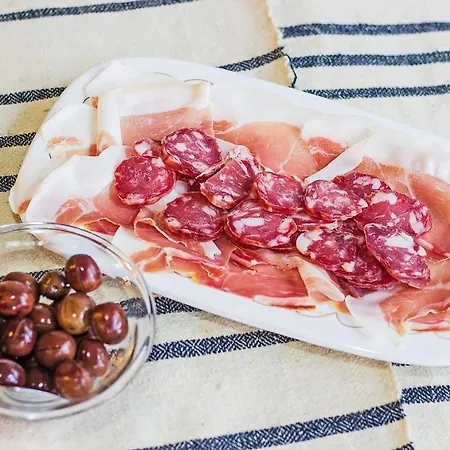 Κατάλυμα σε φάρμα Agriturismo Biriddo *